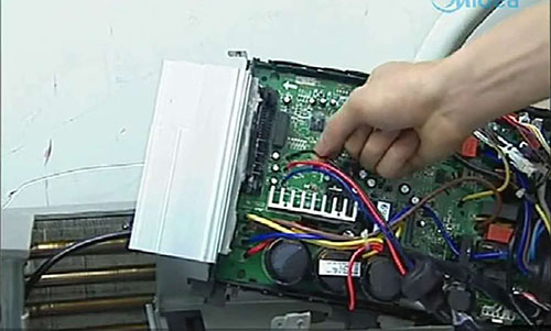 宽甸美的空调电话是多少